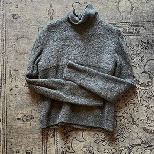 John Elliot size 3 sweater